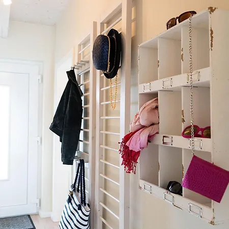 Halligkieker 2 - Grosszuegiges Nordseehaus Mit Sauna Und Kamin Tatil Evi *